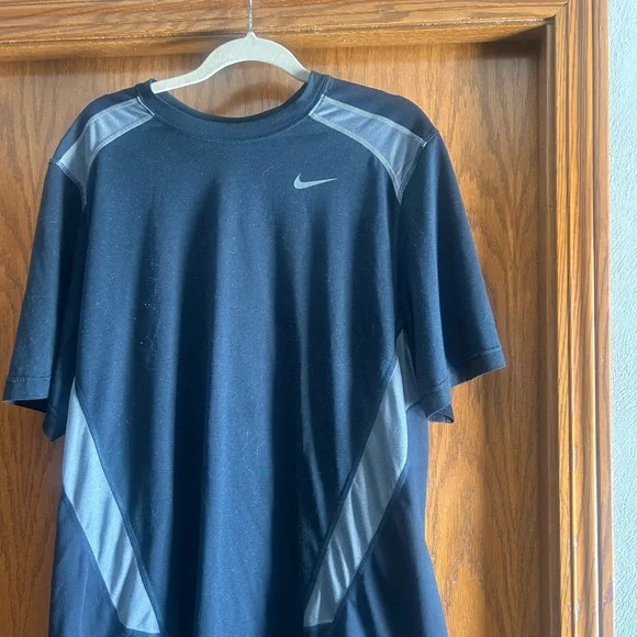 Nike Men's Black Tee with Gray Accents - Picture 2 of 6